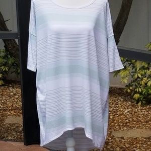 LulaRoe tunic top size small